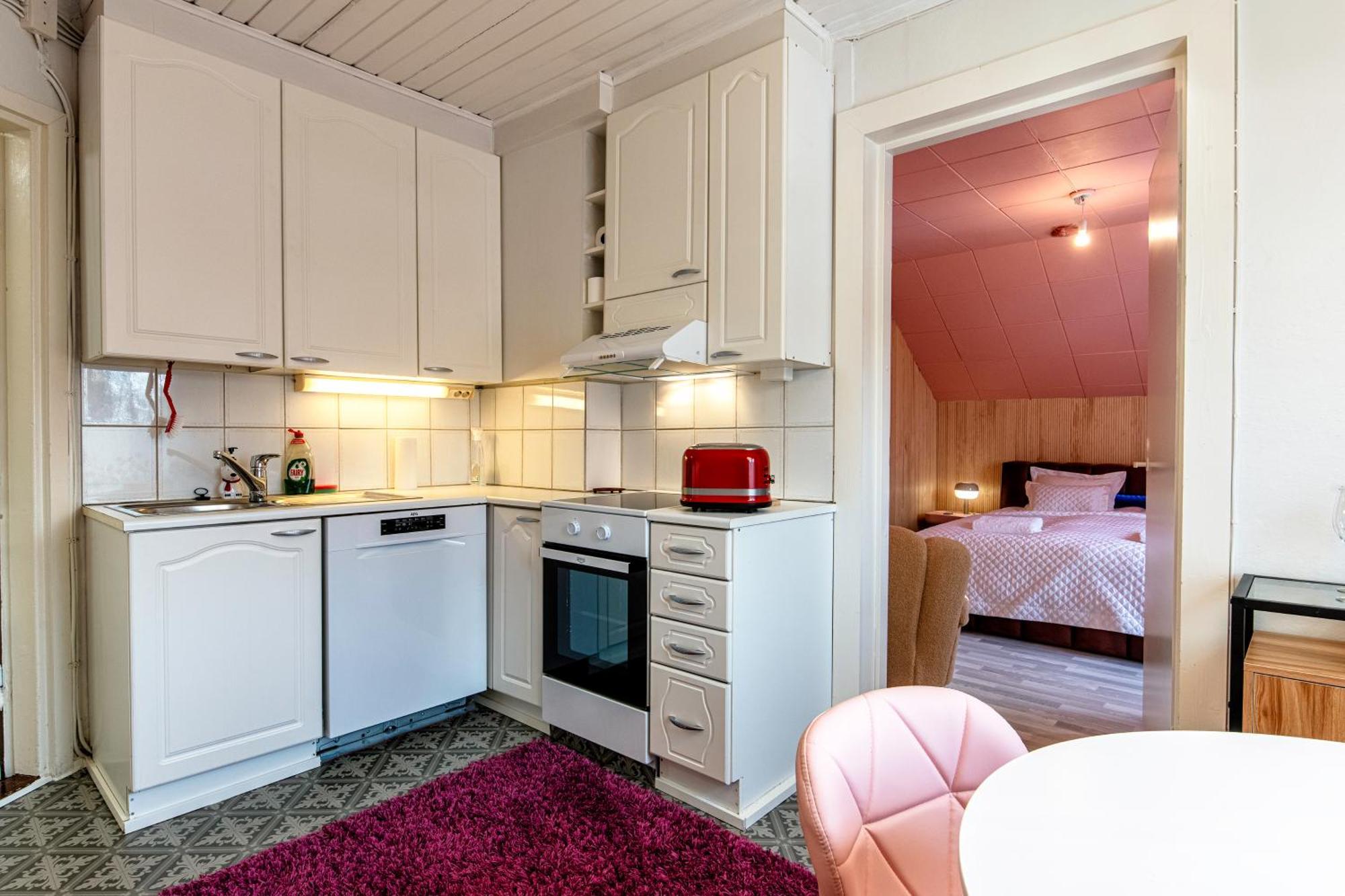 Kalle'S Unluxury Guest House Cl0Sed From 1St Of Feb 2025 Helsinki Luaran gambar